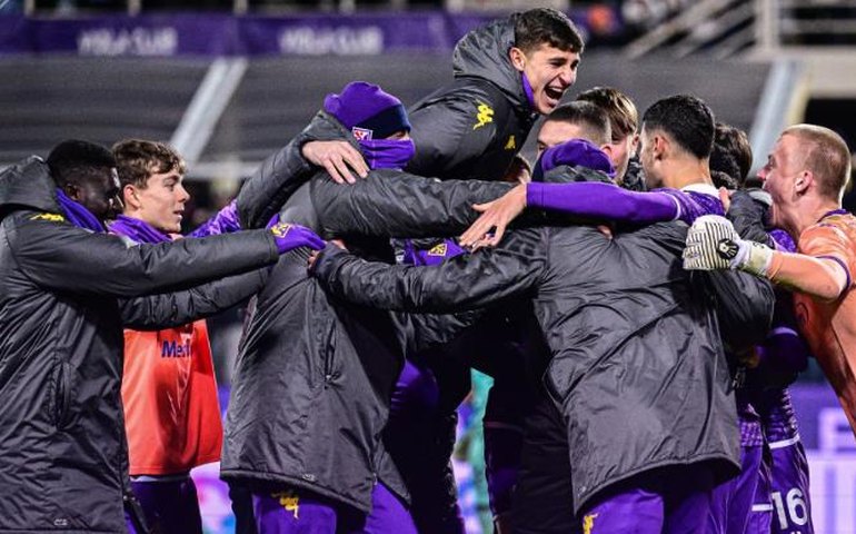 Fiorentina vence Bologna nos pênaltis e garante vaga nas semifinais da Copa da Itália