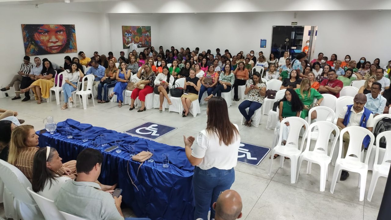 Secretarias de Palmeira discutem mecanismos para combater o trabalho infantil