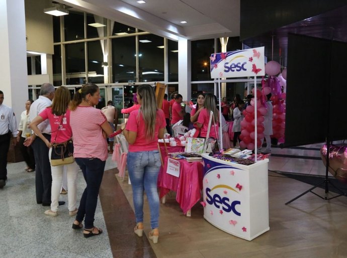 Campanha Outubro Rosa “invade” o Arapiraca Garden Shopping