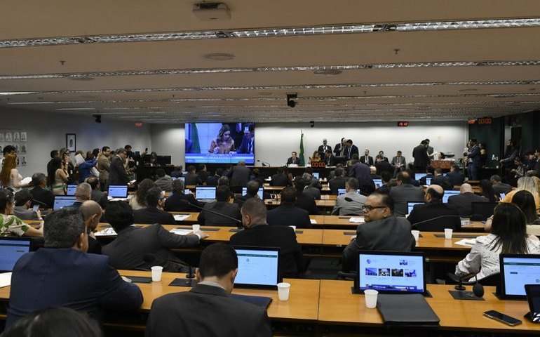 Comissão aprova créditos orçamentários de R$ 1,3 bilhão ao Orçamento deste ano