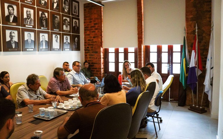 Reunião do Comitê Gestor discute administração do Canal Adutor do Sertão