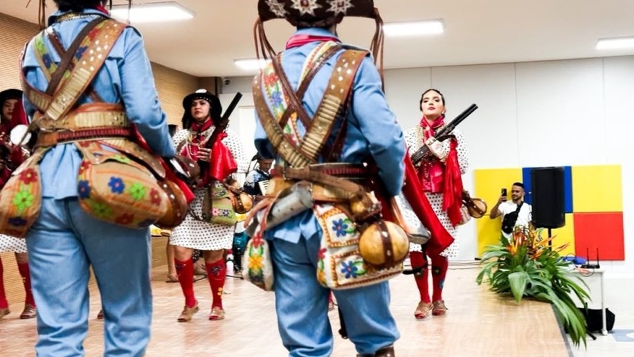 Festival Internacional prossegue, levando cultura e alegria às unidades escolares de Maceió