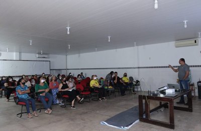 Encontro de educação ambiental discute combate ao Aedes aegypti