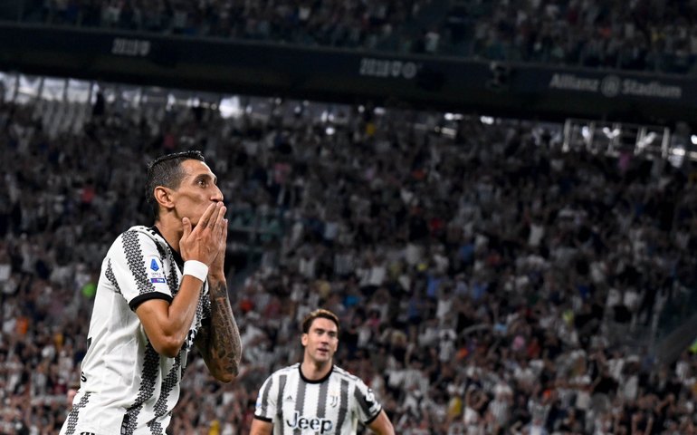 Di María brilha em vitória da Juventus e Napoli abre o Italiano com goleada