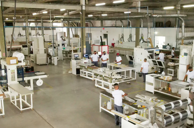 Móveis com personalização em massa: a solução sob medida em escala industrial