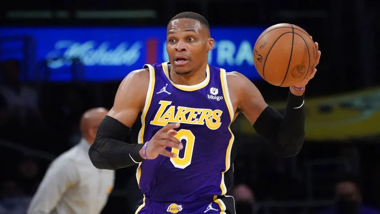 Rei dos triplos-duplos, Westbrook anuncia despedida da NBA em vídeo narrado por Michael B. Jordan