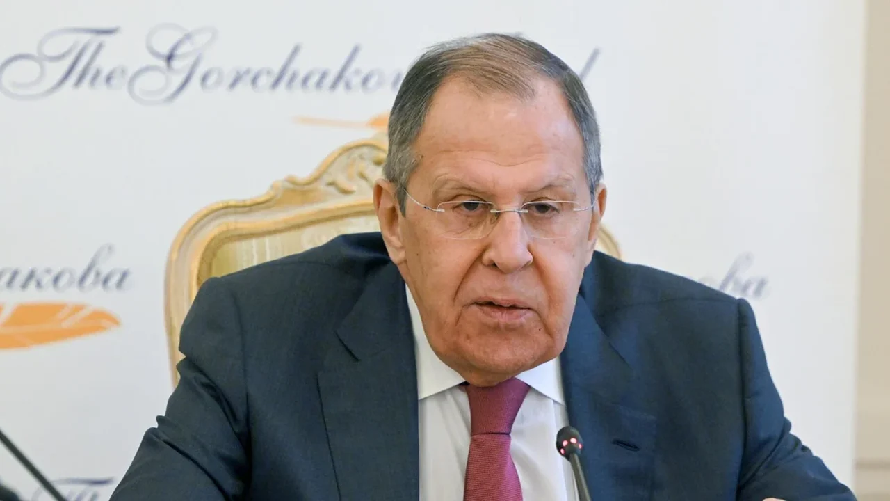 Lavrov: relação de Rússia e China atingiu 'nível sem precedentes' e continuará a se fortalecer