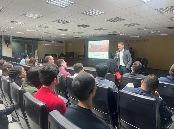 Novos concursados da Câmara Municipal visitam o TCE/AL em edição especial do “TCE de Portas Abertas”