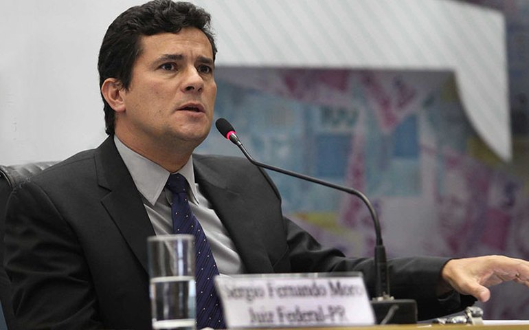 Sérgio Machado afirmou que Aécio Neves recebeu, de forma ilegal, R$ 1 milhão em dinheiro