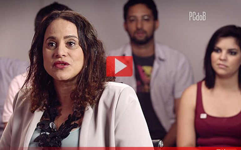 PCdoB apresenta propaganda por um partido grande e forte