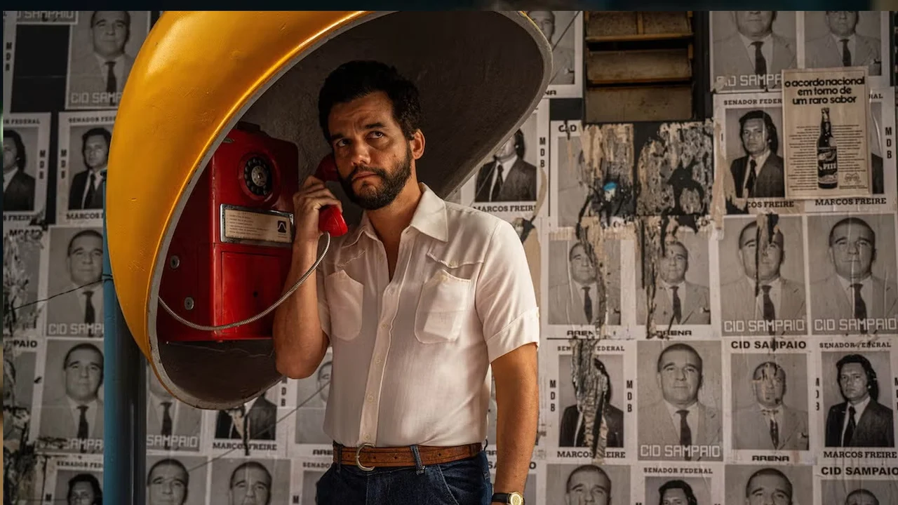 'O agente secreto': Distribuidora americana divulga cartaz internacional do filme estrelado por Wagner Moura