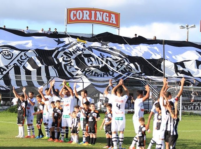 Técnico Paulo Foiani relaciona 23 atletas para o jogo contra o Guarani