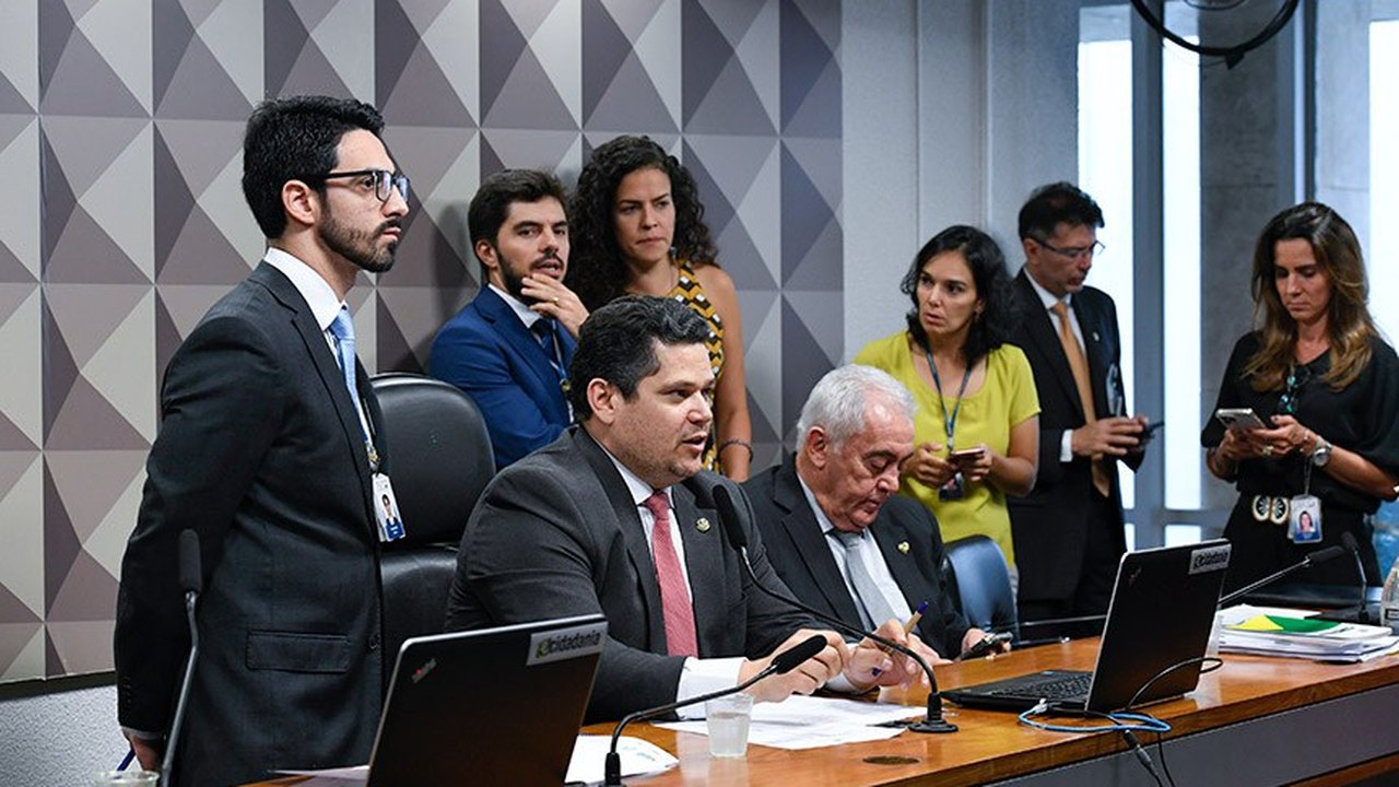 Relatório da MP com nova estrutura dos ministérios será apreciado nesta terça