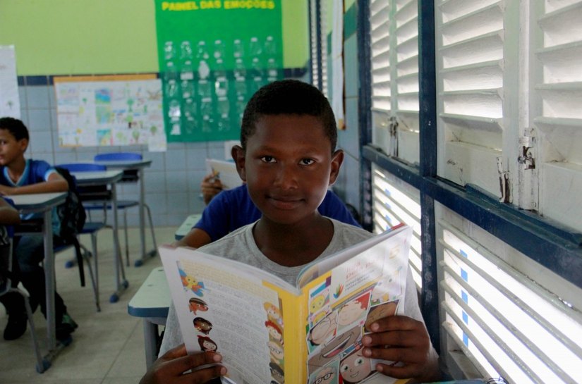 Arapiraca: Painel das emoções desperta a criatividade dos alunos e professores