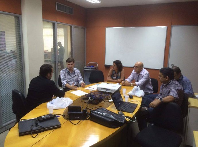 David Maia conhece projetos de limpeza do Rio de Janeiro