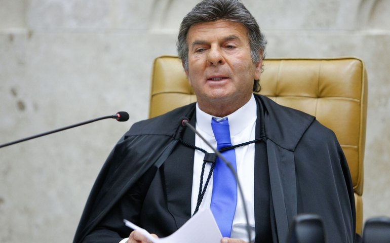 Após diagnóstico de pneumonia, Fux não participará de sessão de abertura do STF