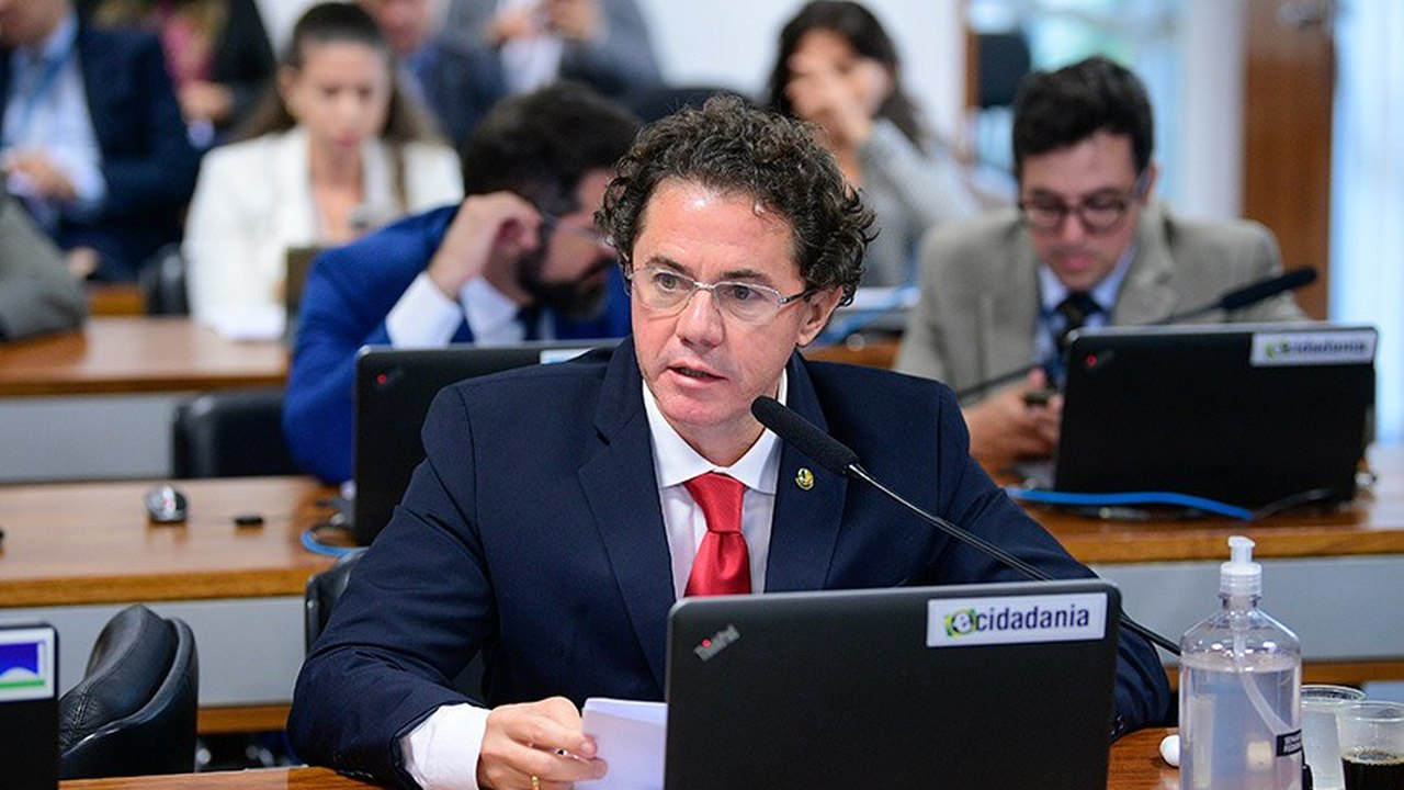 CE aprova campanha Janeiro Branco, de promoção à saúde mental