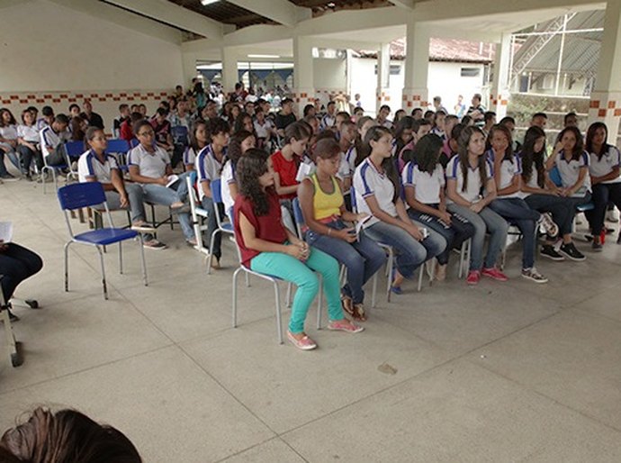 Estudante relata casos de bullying na escola durante palestra da Esmal