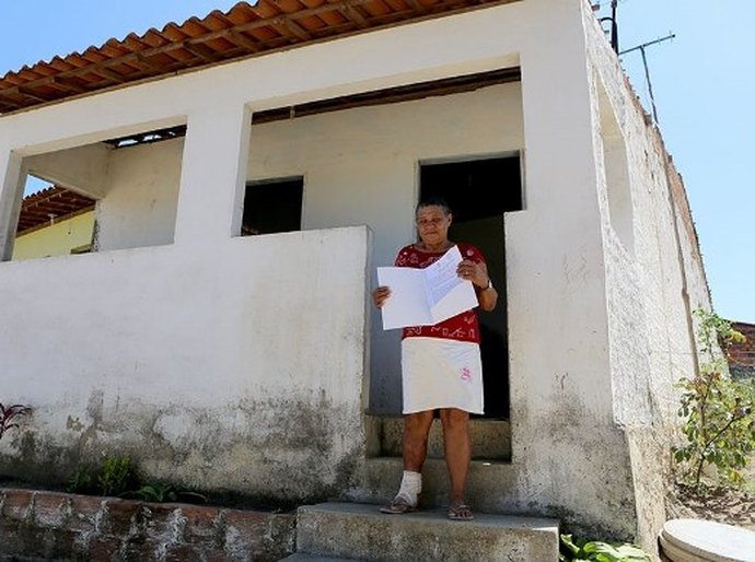 Governador participa de entrega de títulos de propriedade em Murici