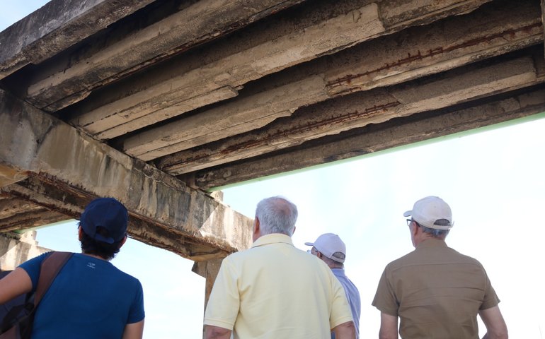 Crea-AL e Ibape realizam visita técnica no Emissário Submarino para avaliar riscos