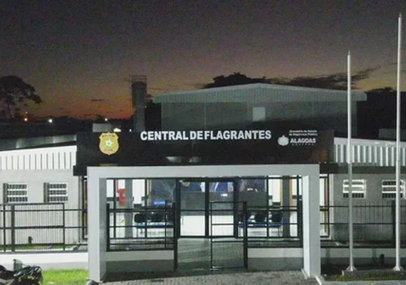 Homem é preso em flagrante por agredir esposa no Tabuleiro do Martins