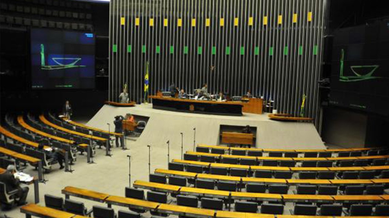 FGTS e redução da maioridade penal terão prioridade na Câmara nesta semana