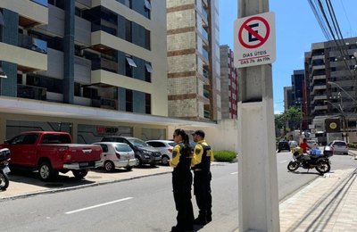 DMTT inicia fase educativa de proibição de estacionamento em vias da Ponta Verde e Jatiúca