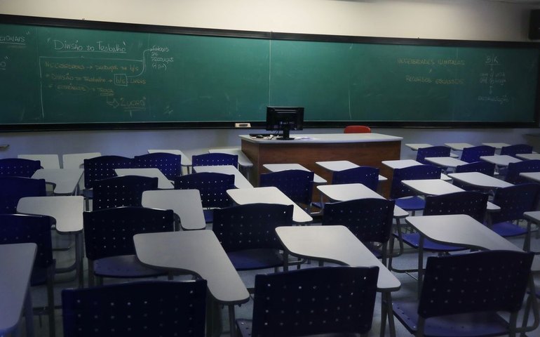 MEC publica edital do Prouni do 2º semestre; inscrição começa dia 30