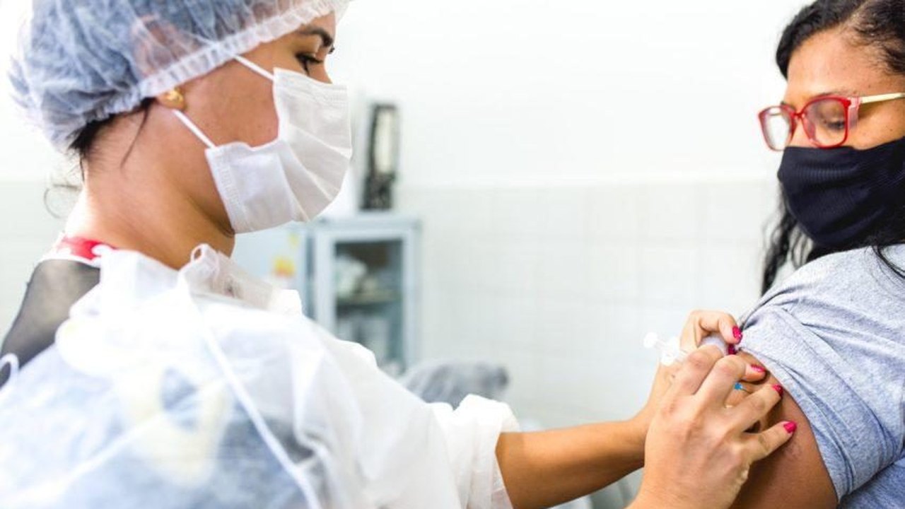 Covid-19: SP começa a aplicar 4ª dose da vacina para maiores de 35 anos