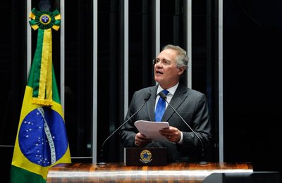 Renan Calheiros diz que condução da Lava Jato fere direitos da democracia