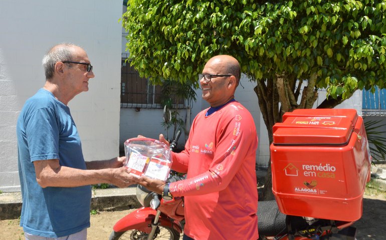 Programa Remédio em Casa beneficia mais de 12 mil alagoanos mensalmente; saiba como ter acesso!