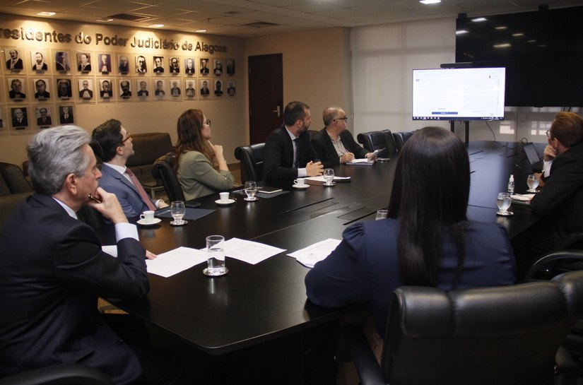 Diretoria de Tecnologia apresenta à Presidência do TJAL projetos em desenvolvimento