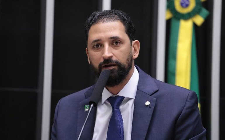 Comissão aprova mudança na regra de contratação temporária