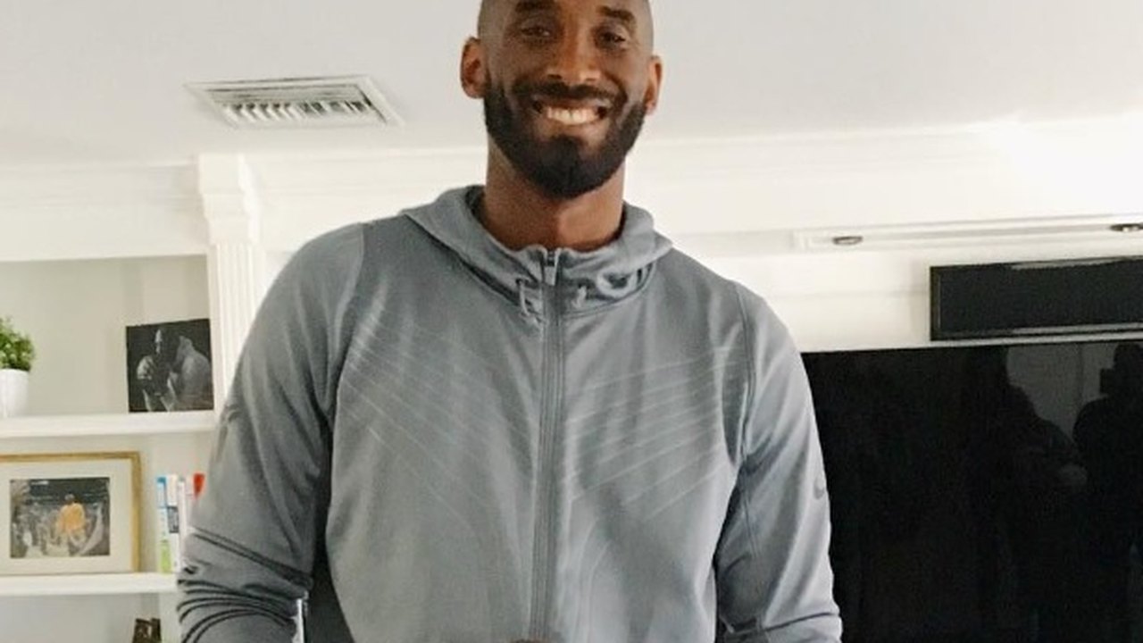 Lakers anunciam estátua em homenagem a Kobe Bryant para 2024: 'Celebrar o legado'
