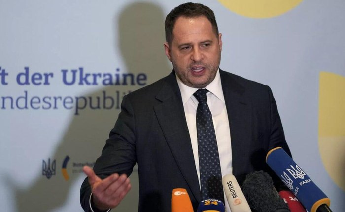 Visita de chefe de gabinete de Zelensky aos EUA foi 'desastre' e sem propósito claro, diz mídia Visita de chefe de gabinete de Zelensky aos EUA foi 'desastre' e sem propósito claro, diz mídia