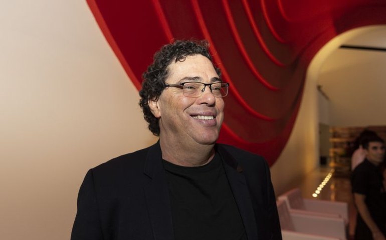 Em &#8216;Travessia&#8217;, seu terceiro livro, Casagrande aborda seus traumas e medos