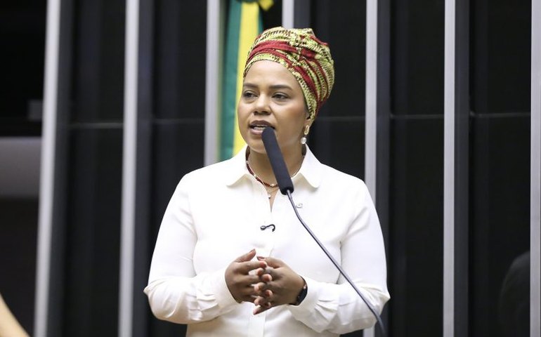 Centro de Estudos da Câmara debate situação das mulheres negras no Brasil