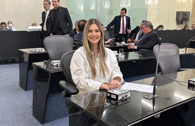 Projetos da deputada Sâmea Mascarenhas sobre a Marcha para Jesus são aprovados na Assembleia