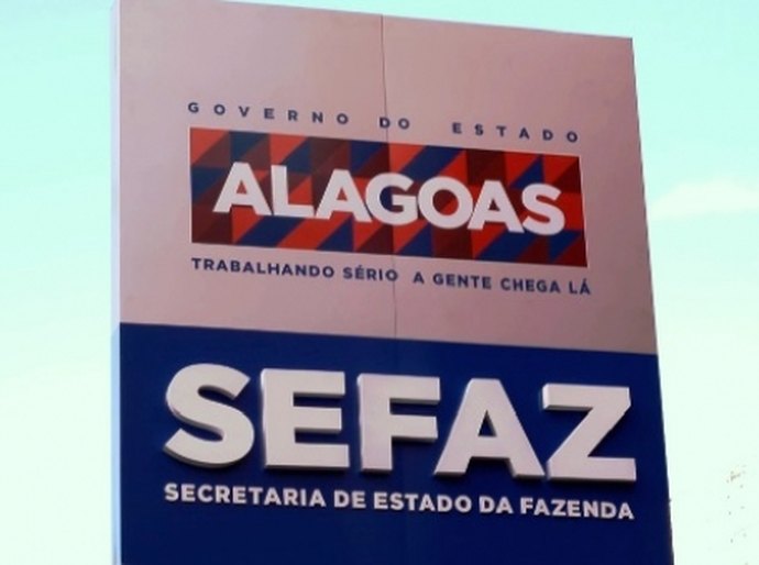 Fisco notifica mais de 400 empresas detentoras de Regime Especial