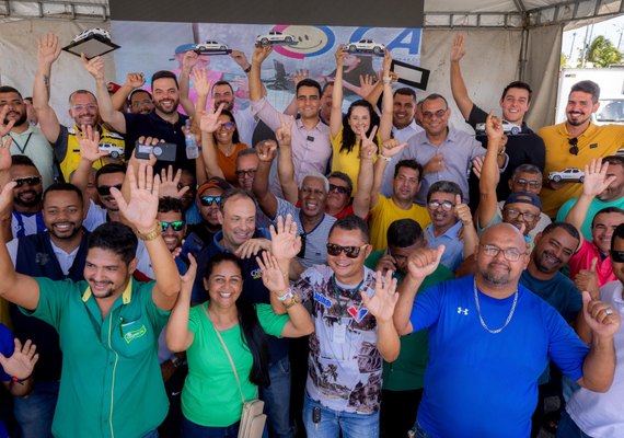 Prefeitura de Maceió sanciona novo regulamento de Táxi e reduz taxas para profissionais