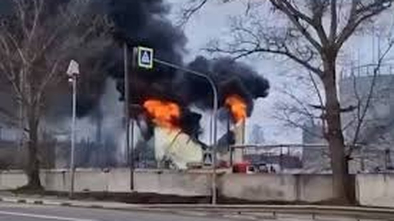 Ucrânia repele ataque de drones a Kiev e reivindica destruição de ponte estratégica em território russo, em Kursk