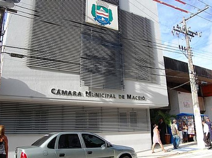 Entra em vigor nesta segunda, ponto eletrônico da Câmara de Maceió