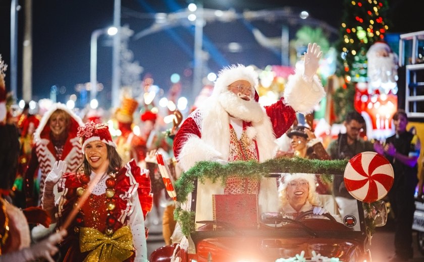 Desfile de Natal se despede do público neste domingo na orla de Maceió