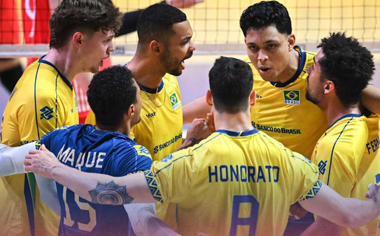 Seleção masculina leva susto, mas vence China de virada e vai à semifinal da Liga das Nações