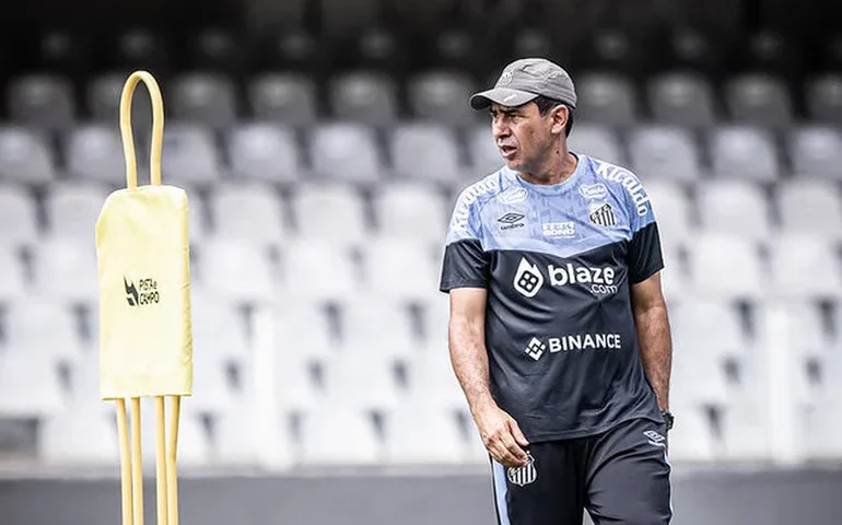 Carille aposta em treino de intensidade e festeja recuperação de lesionados no Santos