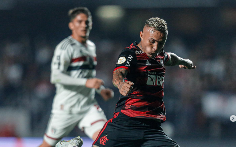 Cebolinha e Viña vão ser submetidos à cirurgia e devem desfalcar o Fla na temporada