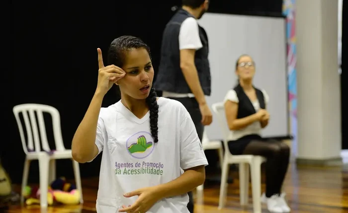 Inscrições são abertas para curso gratuito de Libras em Maceió Inscrições são abertas para curso gratuito de Libras em Maceió