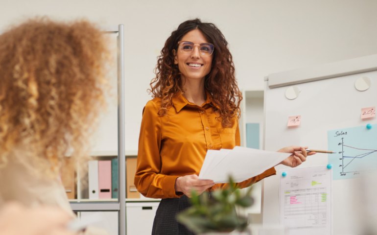 Sabe o que é uma Diretoria de Felicidade? Descubra as iniciativas das empresas para a saúde mental