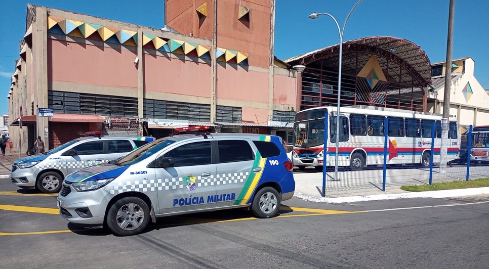 Rodoviários do transporte coletivo na Grande Aracaju paralisam atividades por falta de pagamento salarial / Foto: Foto: André Múmia/TV Atalaia