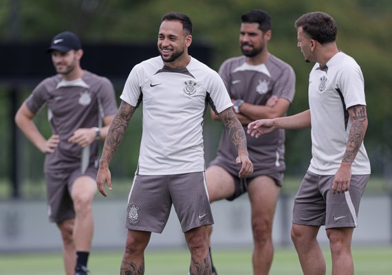 Corinthians realiza primeiro treino tático e corre para ter reforços contra Juventude